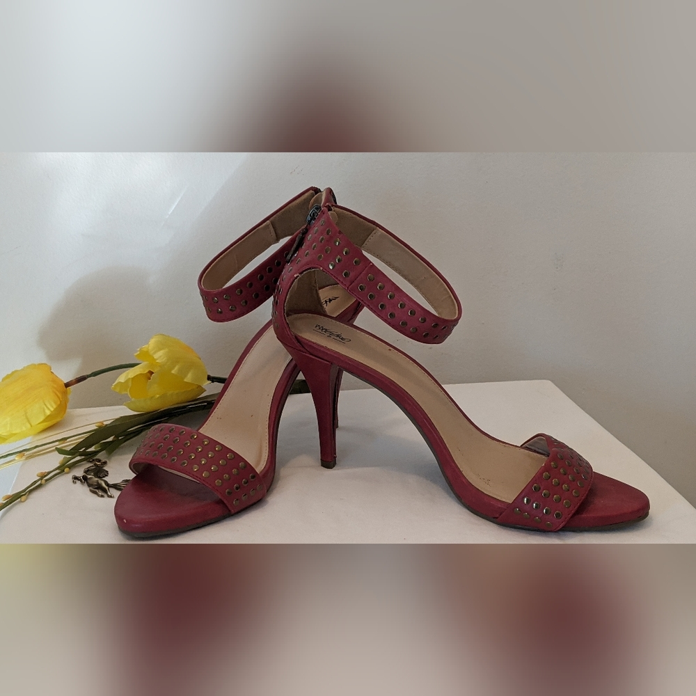 Women's Red studded Pump Sandal